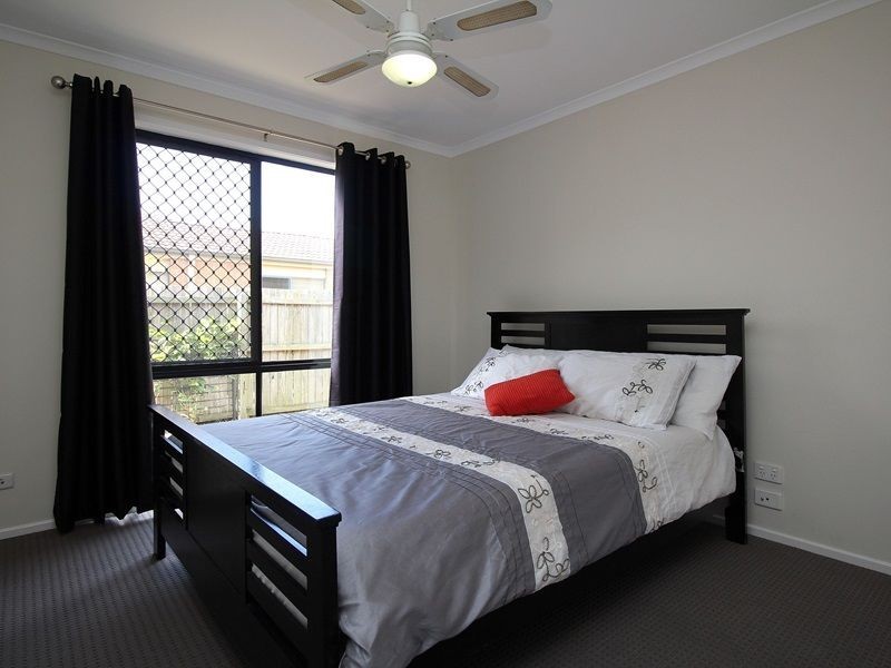 27 Inverary Place, Parkinson QLD 4115