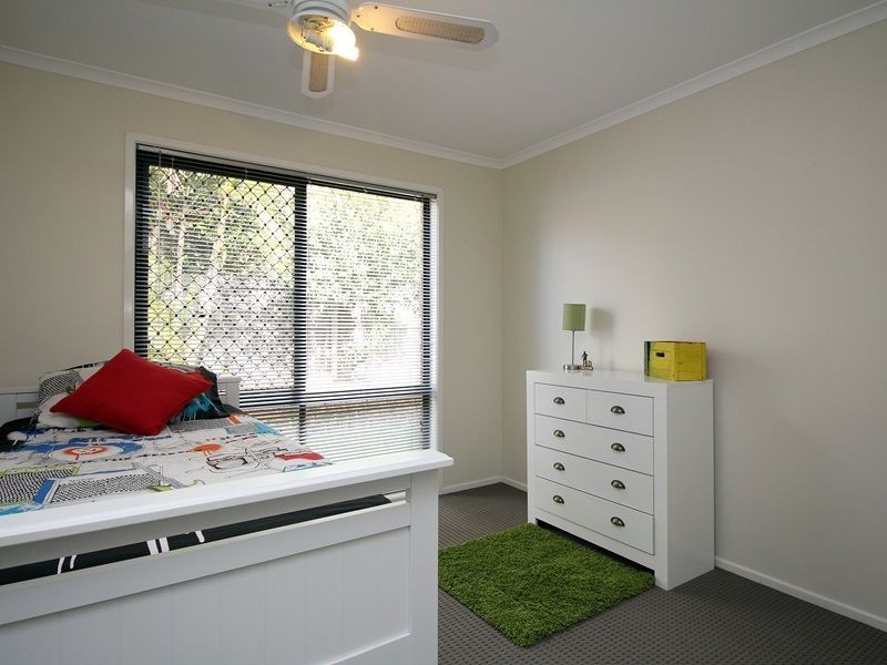 27 Inverary Place, Parkinson QLD 4115