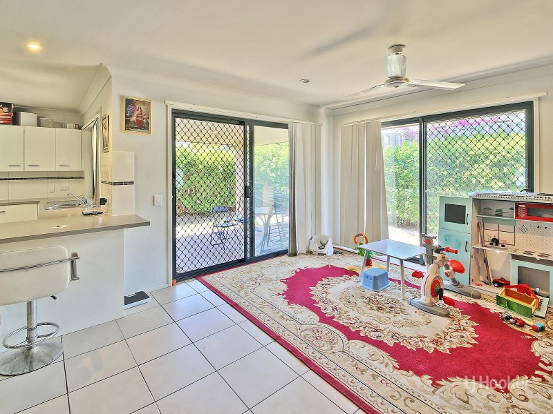 6 Budawang Street, Parkinson QLD 4115