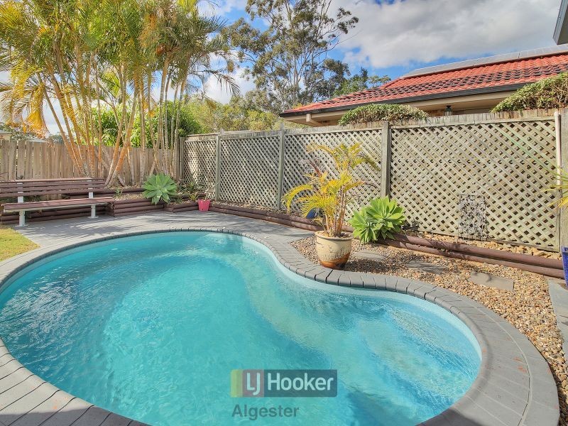 16 Carnegie Close, Parkinson QLD 4115