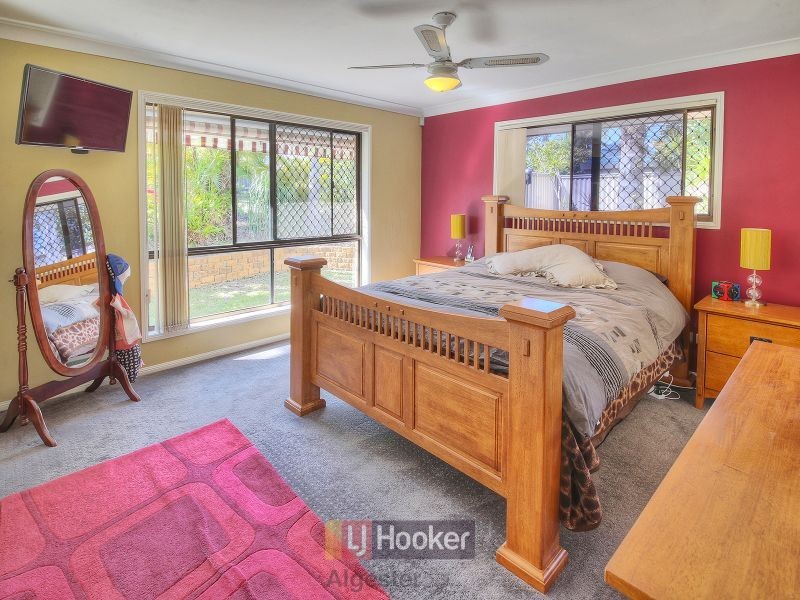 88 Haldham Crescent, Regents Park QLD 4118