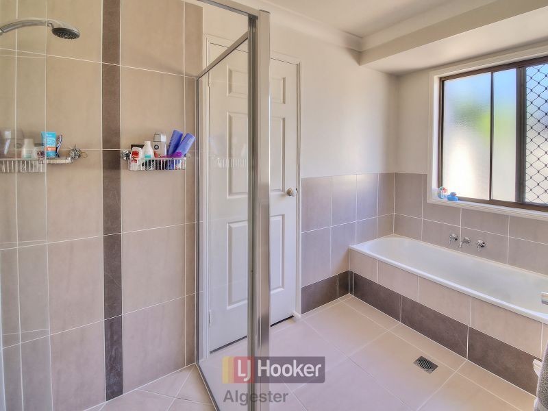 88 Haldham Crescent, Regents Park QLD 4118