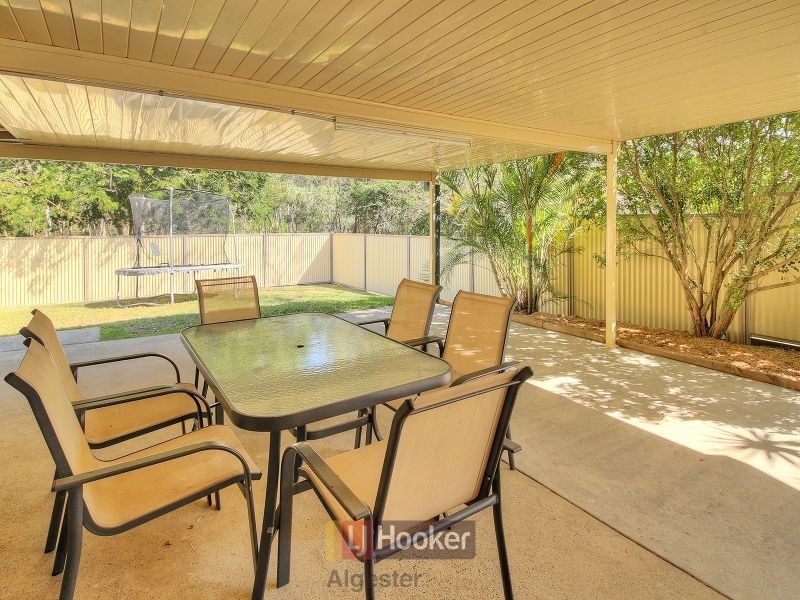88 Haldham Crescent, Regents Park QLD 4118