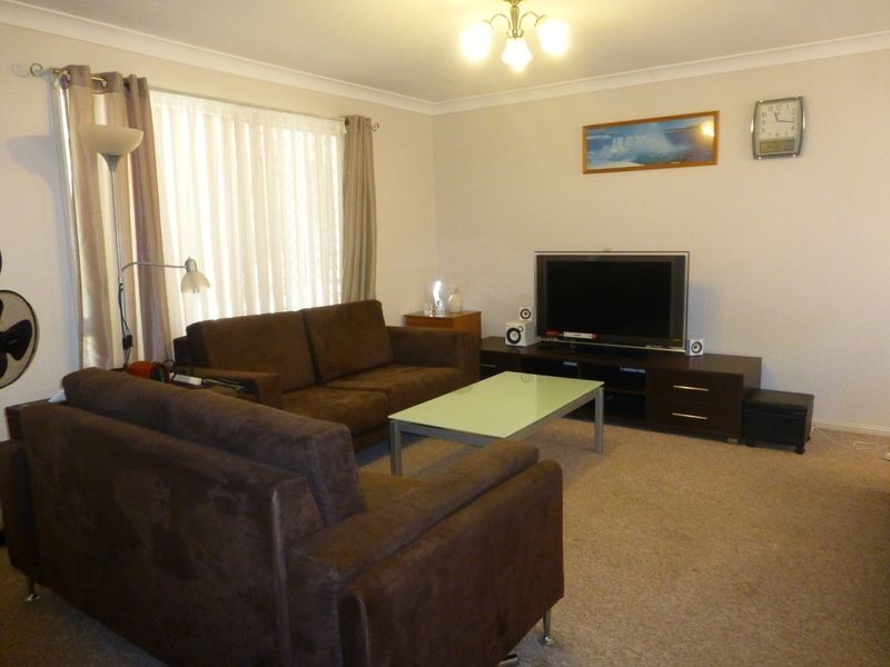 8 Palmer Crescent, Wacol QLD 4076