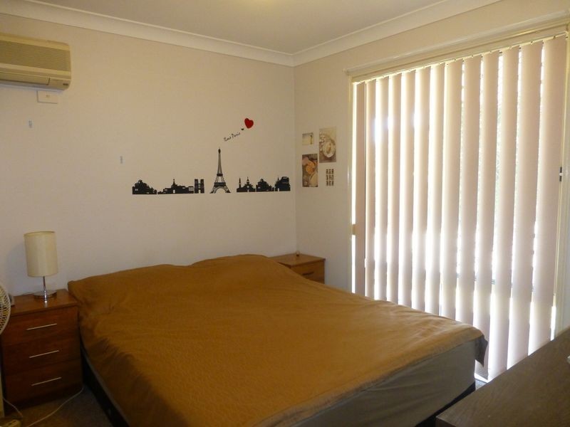 8 Palmer Crescent, Wacol QLD 4076