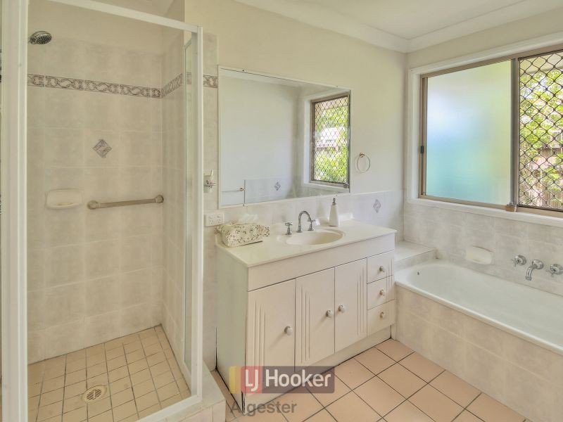 25 Bellflower Place, Calamvale QLD 4116