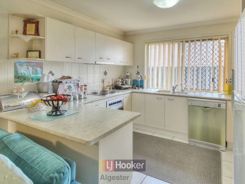 6 Kinchega Circuit, Parkinson QLD 4115