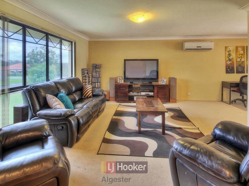 15 Glenlee Place, Parkinson QLD 4115