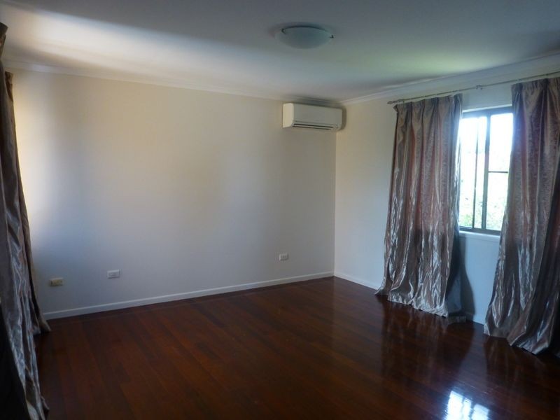 2 Greenleaf Street, Sunnybank Hills QLD 4109