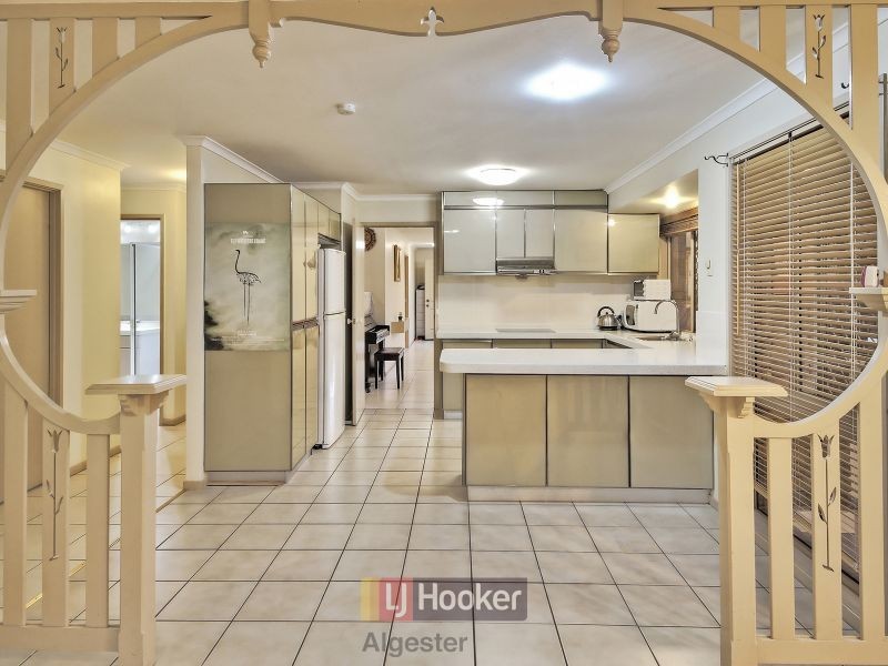 4 Autumnwood Court, Algester QLD 4115