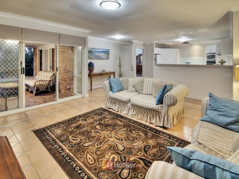 15 St John Close, Parkinson QLD 4115