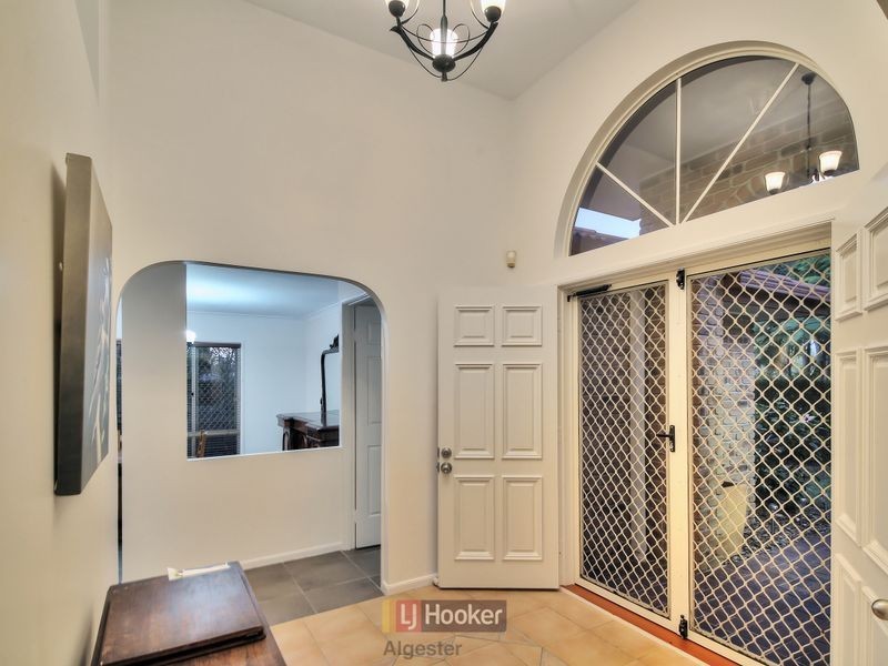 15 St John Close, Parkinson QLD 4115