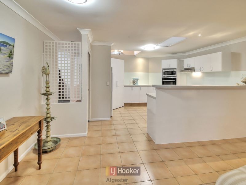 15 St John Close, Parkinson QLD 4115