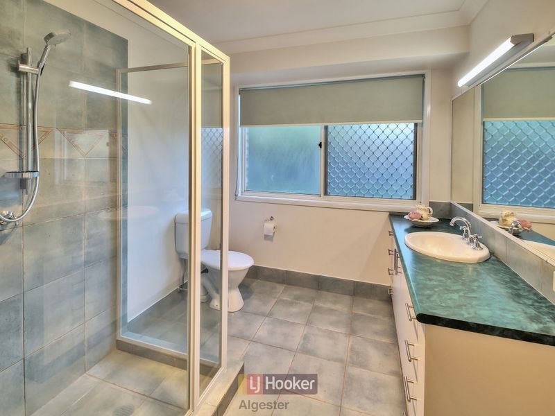 15 St John Close, Parkinson QLD 4115