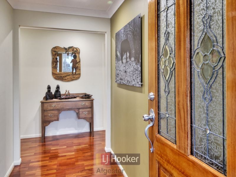 56 Swan Lake Crescent, Calamvale QLD 4116