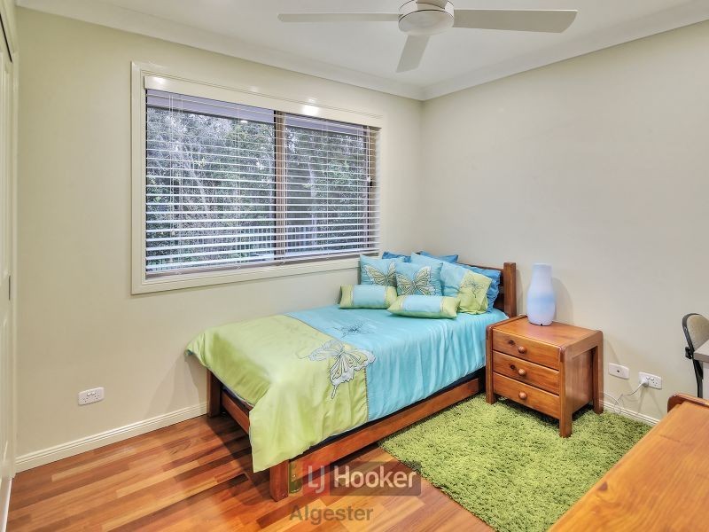 56 Swan Lake Crescent, Calamvale QLD 4116