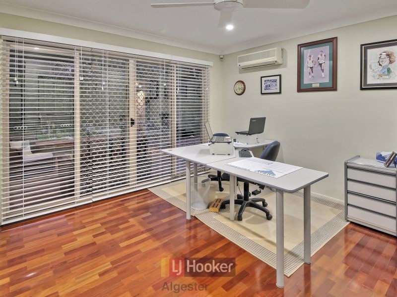 56 Swan Lake Crescent, Calamvale QLD 4116