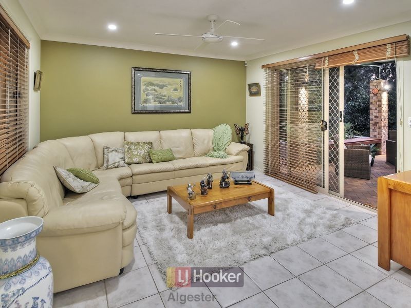 56 Swan Lake Crescent, Calamvale QLD 4116