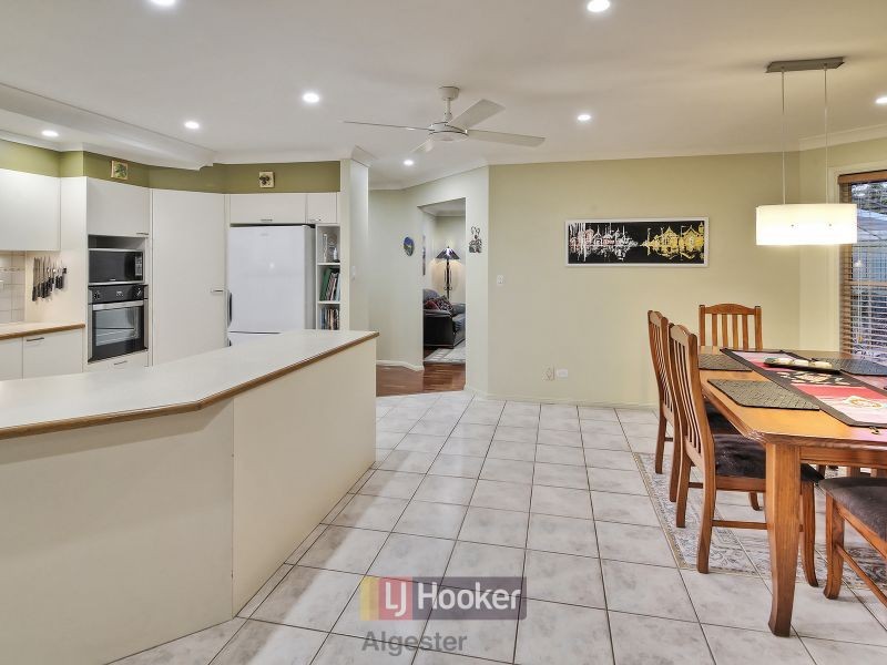 56 Swan Lake Crescent, Calamvale QLD 4116