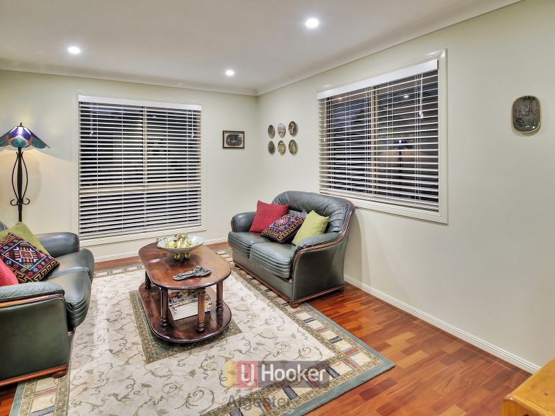 56 Swan Lake Crescent, Calamvale QLD 4116