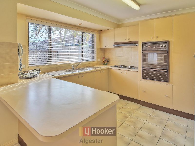 12 Karen Court, Runcorn QLD 4113