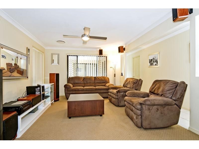 13 Girraween Crescent, Parkinson QLD 4115