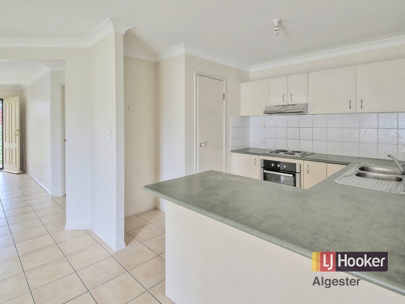 15 Tantanoola Street, Parkinson QLD 4115