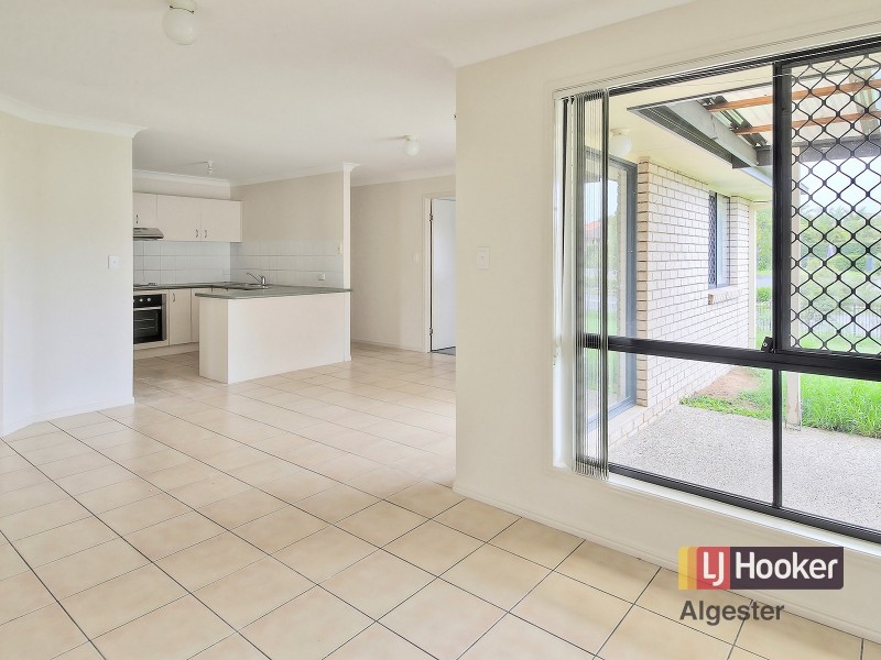 15 Tantanoola Street, Parkinson QLD 4115