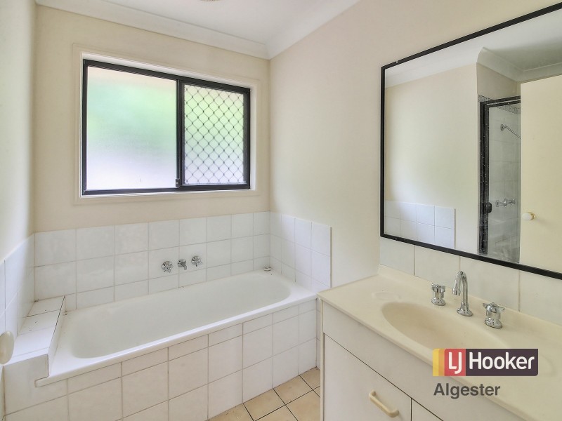 15 Tantanoola Street, Parkinson QLD 4115