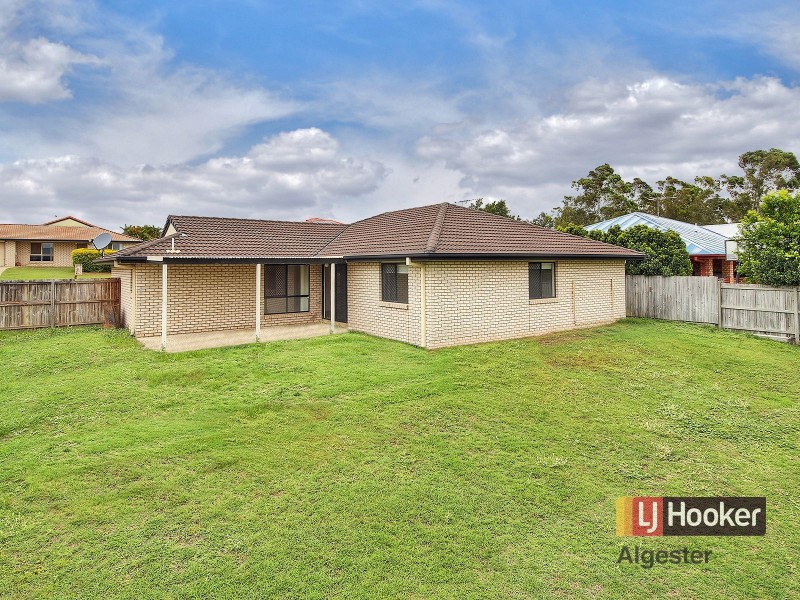 15 Tantanoola Street, Parkinson QLD 4115