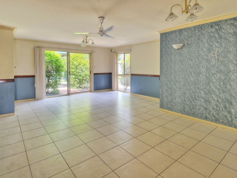 9 Casuarina Cres, Calamvale QLD 4116