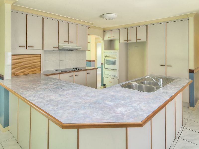 9 Casuarina Cres, Calamvale QLD 4116