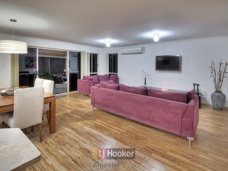 107 Greenways Esplanade, Parkinson QLD 4115