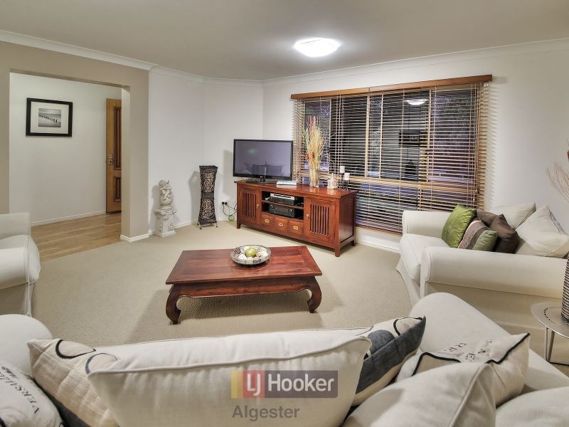 107 Greenways Esplanade, Parkinson QLD 4115