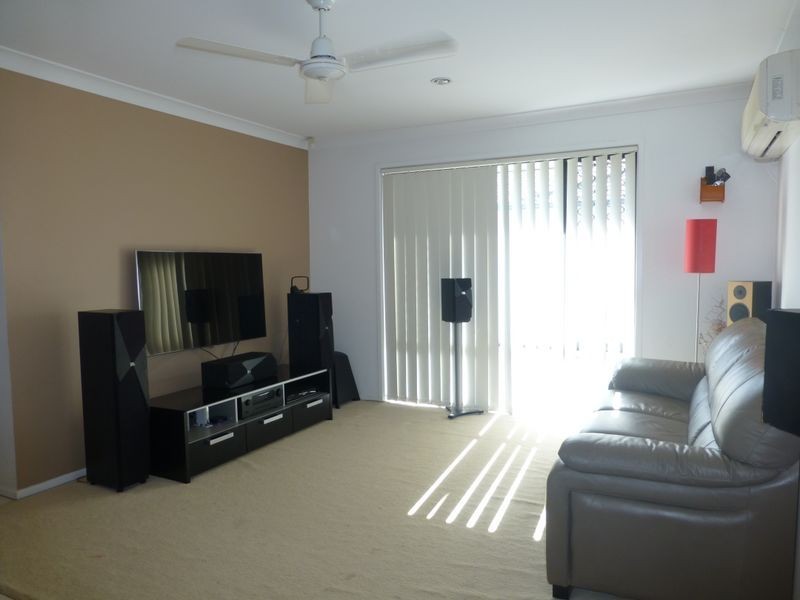 49 Kakadu Street, Parkinson QLD 4115