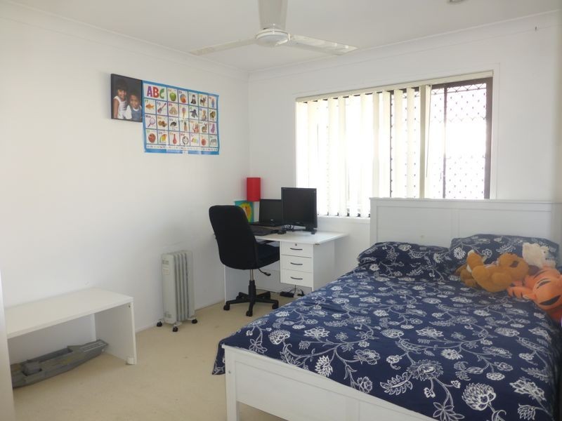 49 Kakadu Street, Parkinson QLD 4115