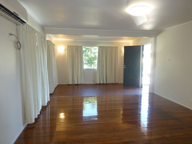 14 Mawarra Street, Kingston QLD 4114