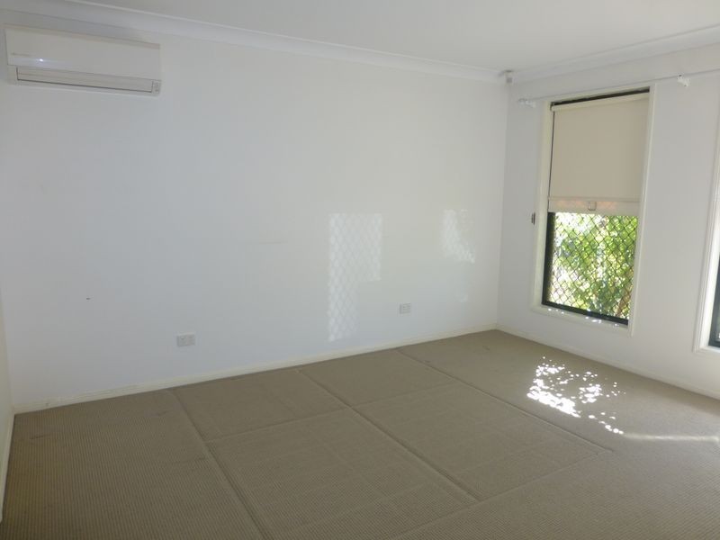 9 Carmel Place, Calamvale QLD 4116