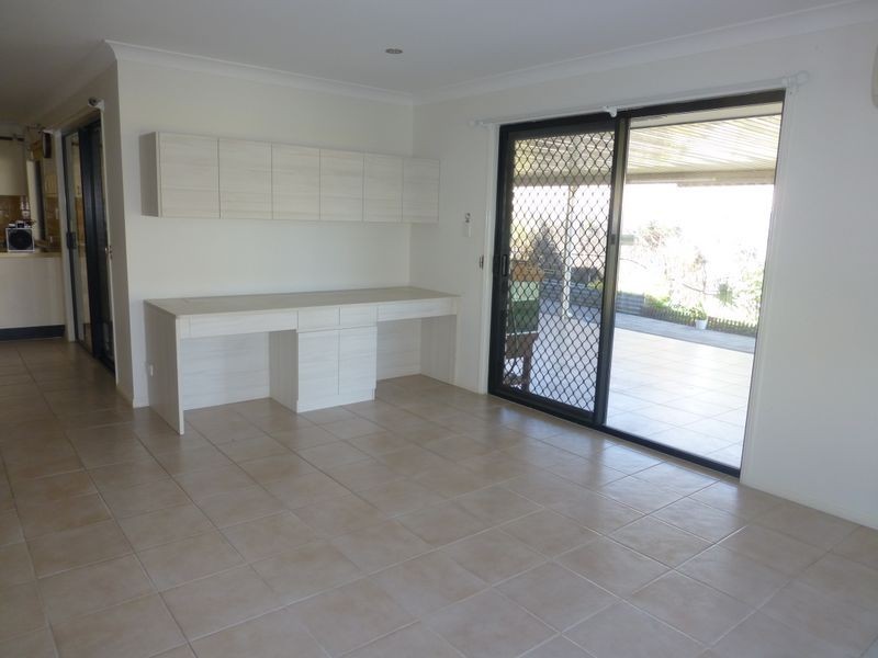 9 Carmel Place, Calamvale QLD 4116