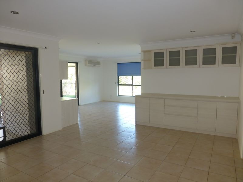 9 Carmel Place, Calamvale QLD 4116