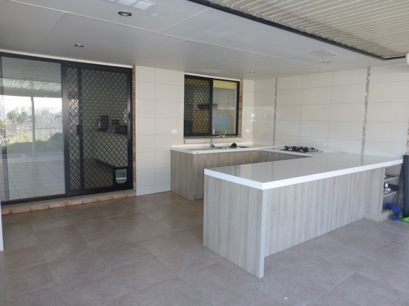 9 Carmel Place, Calamvale QLD 4116