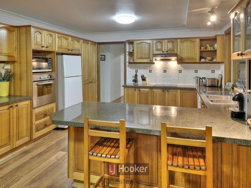 2 Cottonwood Crescent, Calamvale QLD 4116