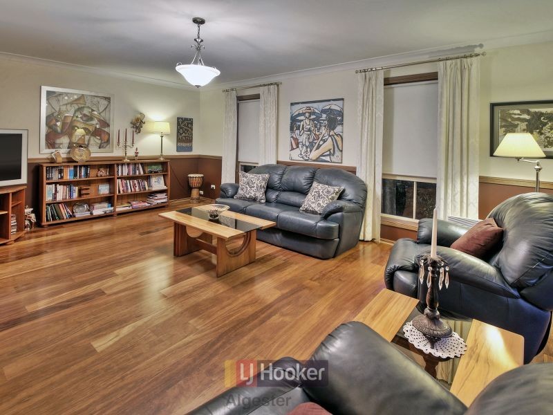 2 Cottonwood Crescent, Calamvale QLD 4116