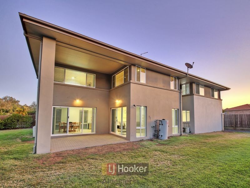 18 Kakadu Street, Parkinson QLD 4115