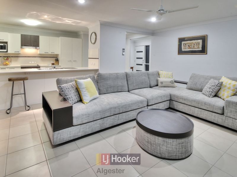 18 Kakadu Street, Parkinson QLD 4115