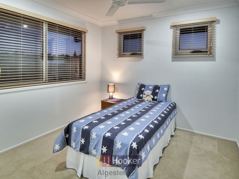 18 Kakadu Street, Parkinson QLD 4115