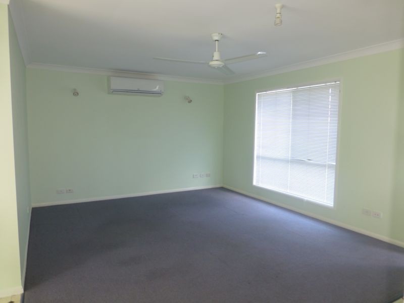 11 Eirroc Street, Archerfield QLD 4108