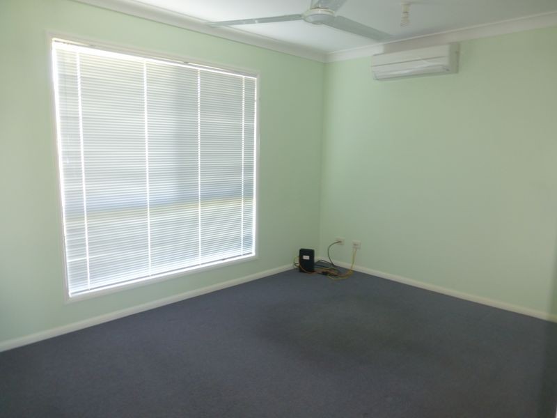 11 Eirroc Street, Archerfield QLD 4108