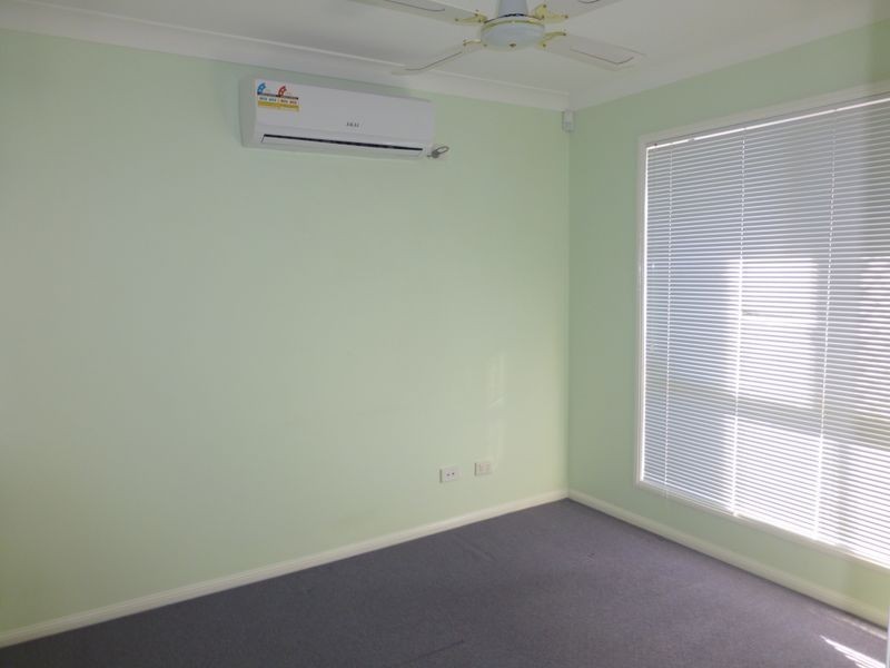 11 Eirroc Street, Archerfield QLD 4108