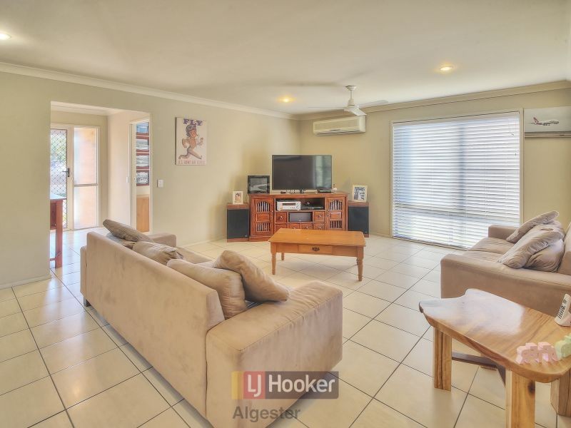 43 Mapelton Circuit, Parkinson QLD 4115